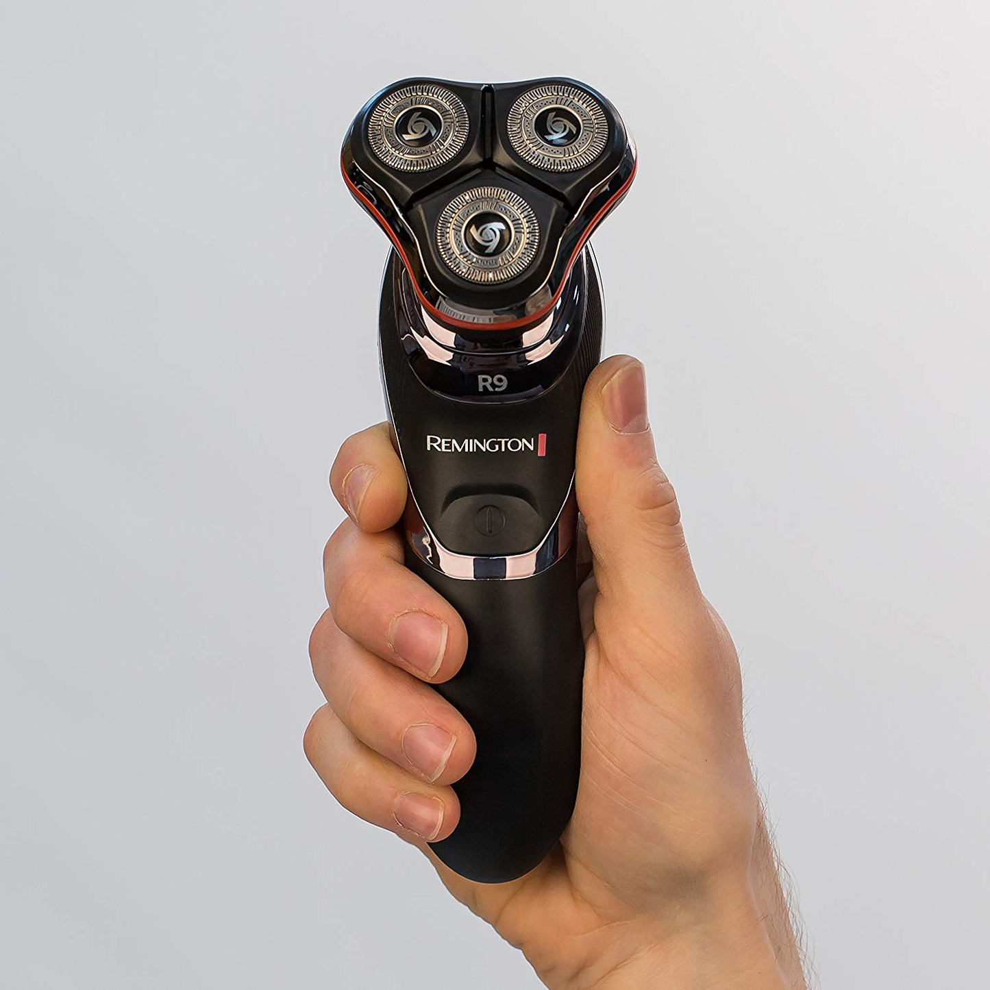 R9 3 Head Rotary Rechargeable Shaver | XR1570
