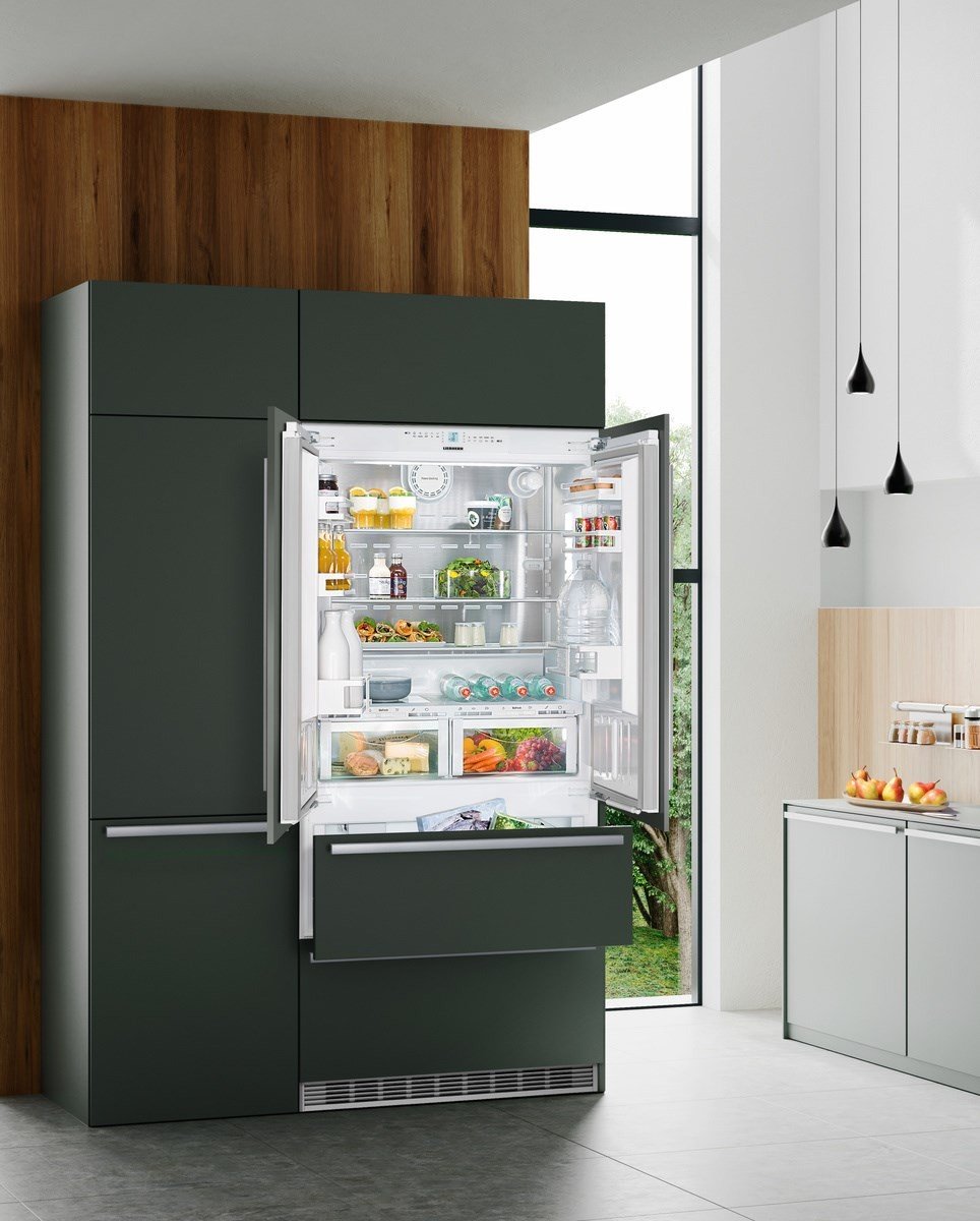 Integrated Premium+ Fridge Freezer, 471L, A++ | ECBN 6256