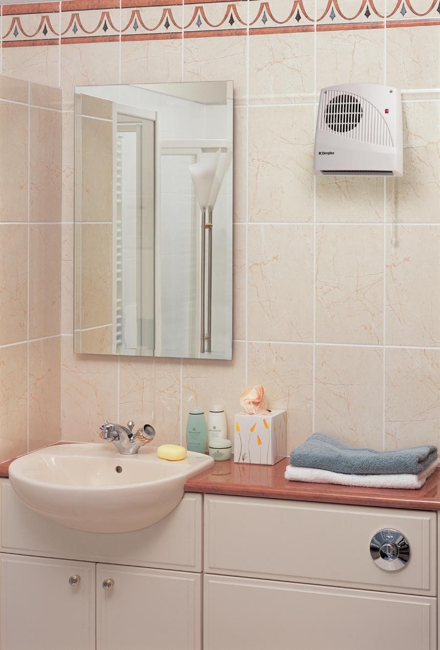 2kW Kitchen & Bathroom Wall Mounted Fan Heater | FX20VE