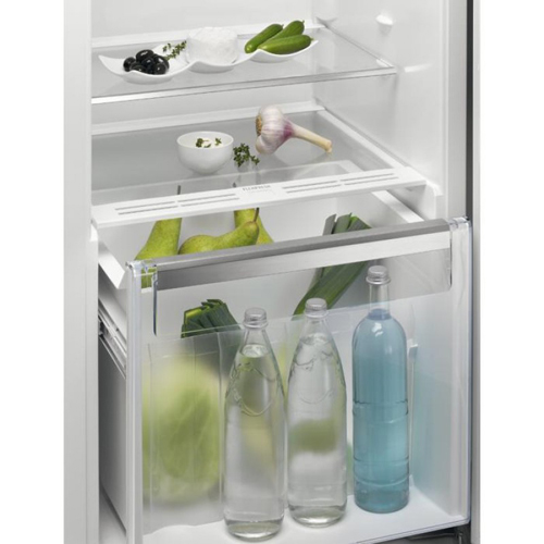 Integrated Fridge A+ 177cm (H) | ERC3214AOV