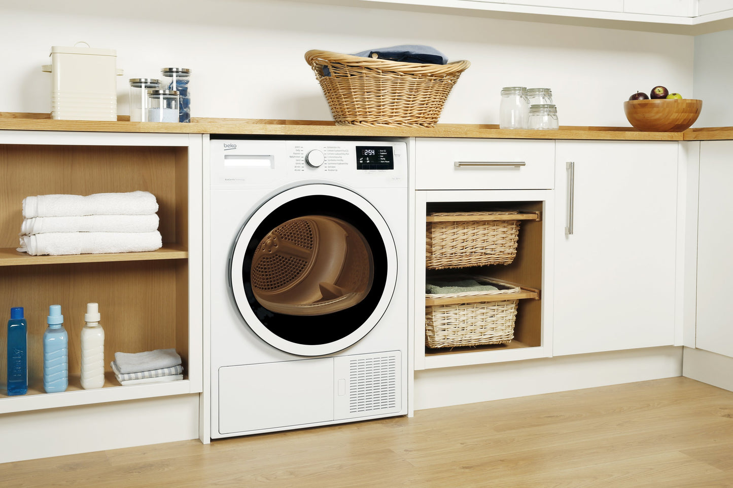 7KG Heat Pump Tumble Dryer in White | DHR73431
