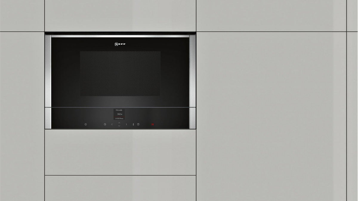 Micro-ondes encastrable, 900 watts | C17WR00N0B (porte battante à gauche)