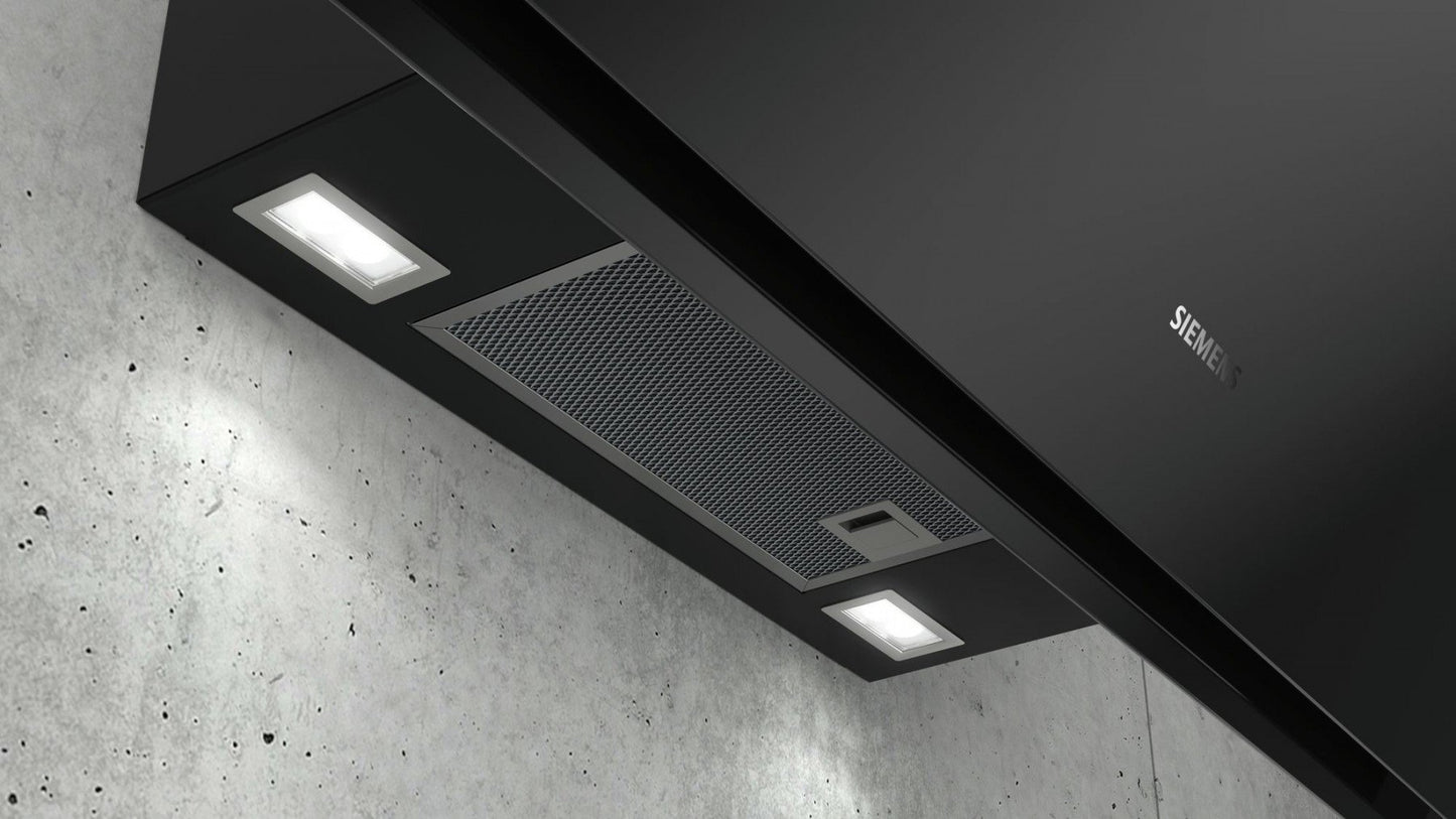iQ700 90cm Angled Wall Hood | LC91KWW60B