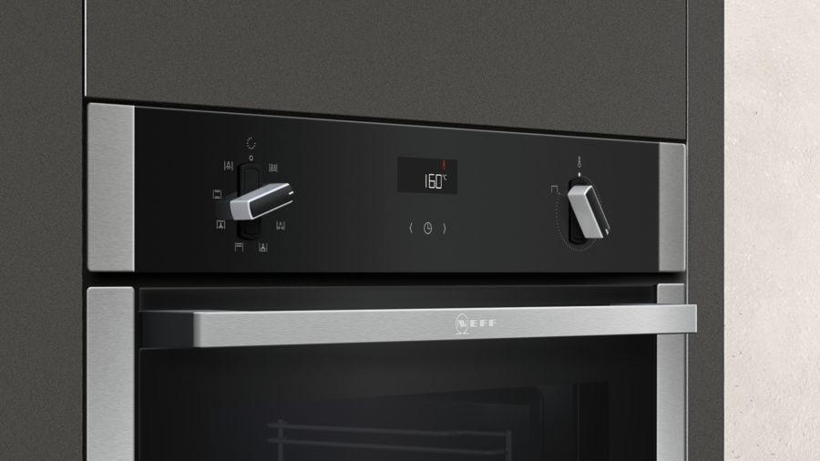 Built-in Single Oven, Slide&Hide with CircoTherm | B4ACF1AN0B