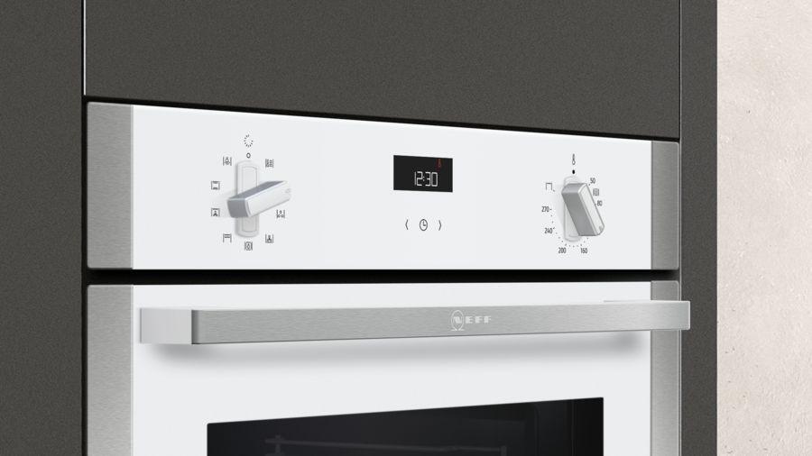 Built-in Single Oven with CircoTherm in White | B1ACE4HW0B