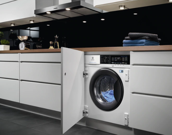 Lavadora Secadora Integrada 8kg/4kg 1600rpm | E786W303BI